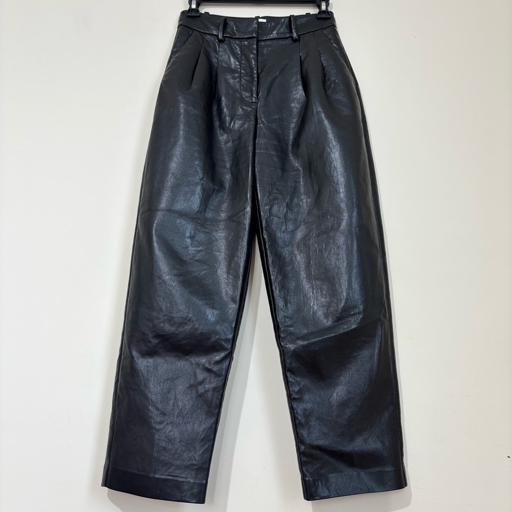 Wilfred preppy black soft faux leather high rise pleated straight leg crop pants